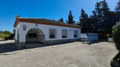 Chalet en venta en Puerto Real amplia parcela