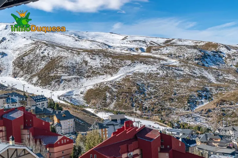 Apartamento en Sierra Nevada con Vistas a la Montana y Alta Rentabilidad