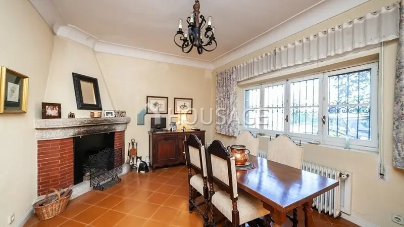 Chalet en Torrelodones con 3 dormitorios y 2 baños