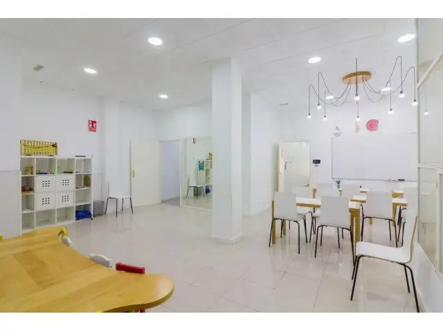 Local Comercial 100m2 Ideal Academia Clases Particulares