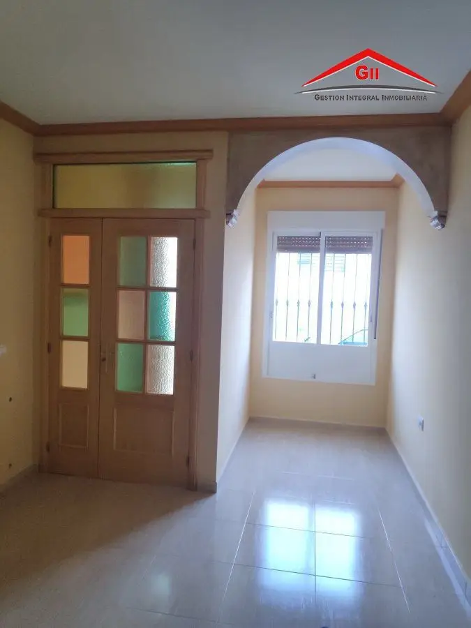 Venta Casa con Terraza en Marmolejo