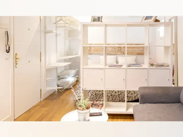 Estudio en Lavapiés Madrid: Moderno y Funcional