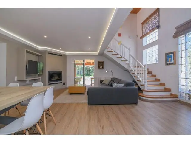 Casa en Sant Salvador de Guardiola con piscina y 10000m2 de terreno