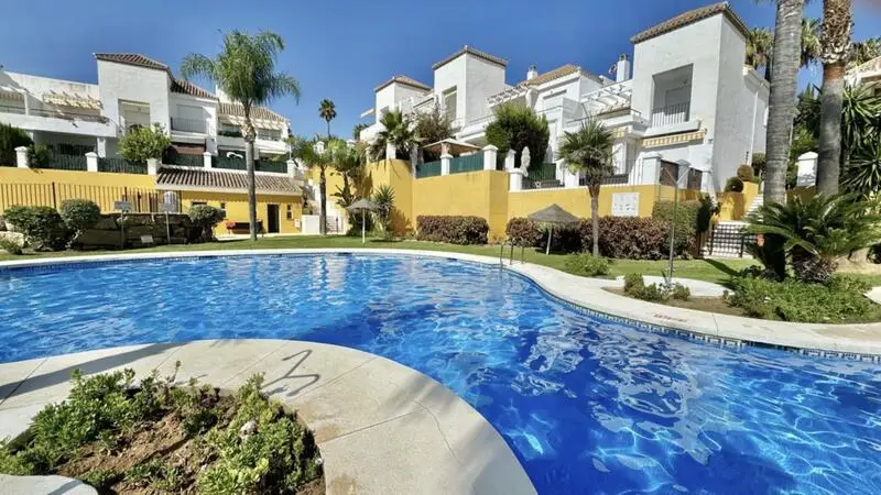 Apartamento en Nueva Andalucía cerca del Aloha Golf Club