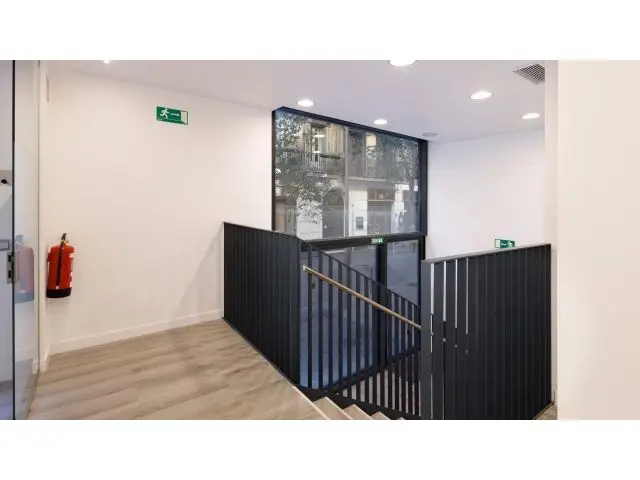 Local Comercial 454m² en Barcelona -  Excelente Ubicacion