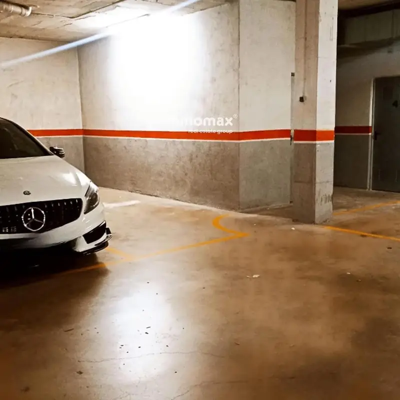 Plaza Parking Viladecans 13m2 cerca Estacion Tren