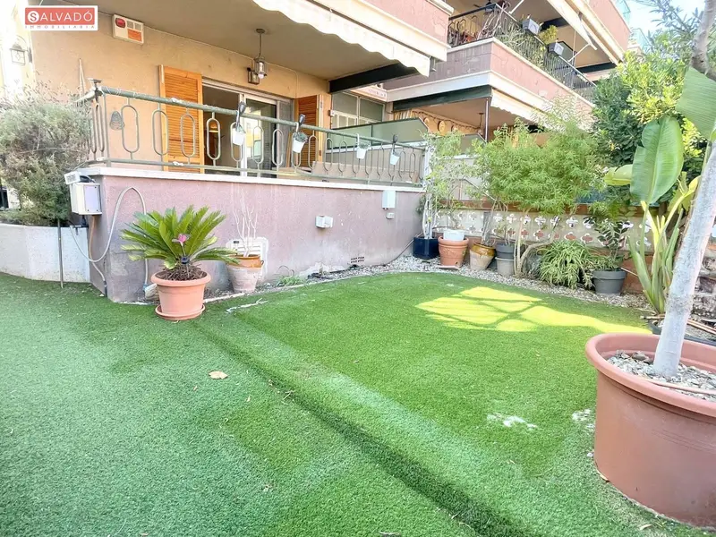 Apartamento en Segur de Calafell con Jardin y Terraza