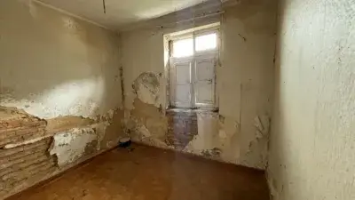Piso en ruinas para reformar en San Martin del Rey Aurelio