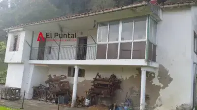 Casa en Venta para Reforma Total en Cantabria