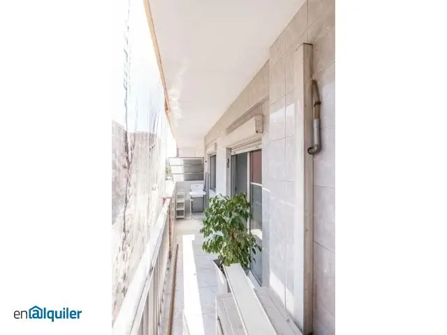 Alquiler Piso 4 Habitaciones Algirós - Cerca Metro y Autobuses