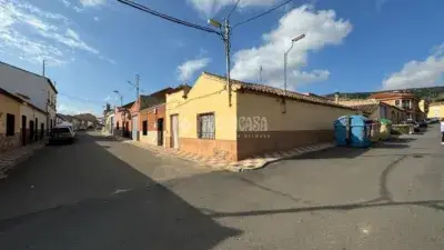 Casa adosada en venta en los Yébenes