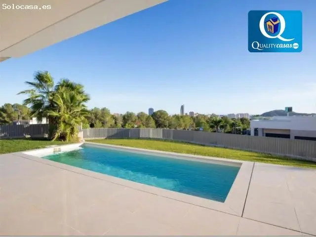 Chalet en Venta Finestrat Alicante Lujo Vistas Mar Piscina Jardin
