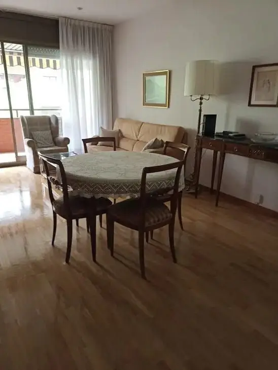 Apartamento en alquiler Barcelona Carrer de Sardenya
