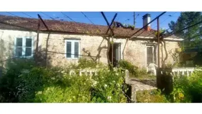 Chalet en venta Mondariz: Reforma integral con terreno y vistas