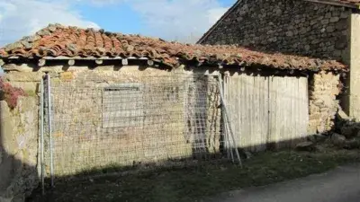 Casa adosada en venta en La Miña