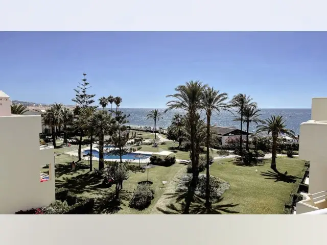 Apartamento 2 Dormitorios en La Cala de Mijas Primera Linea de Playa