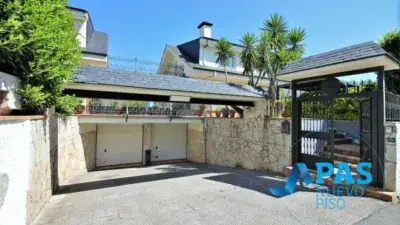 Chalet en venta en San Roman de la Llanilla Santander