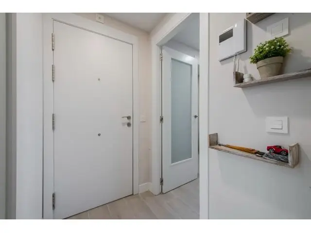 Piso en venta: 3 dormitorios, 2 baños, terraza, geotermia y piscina