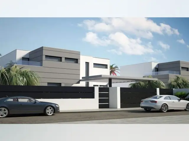Casa-Villa de 4 Dormitorios en venta La Duquesa, España