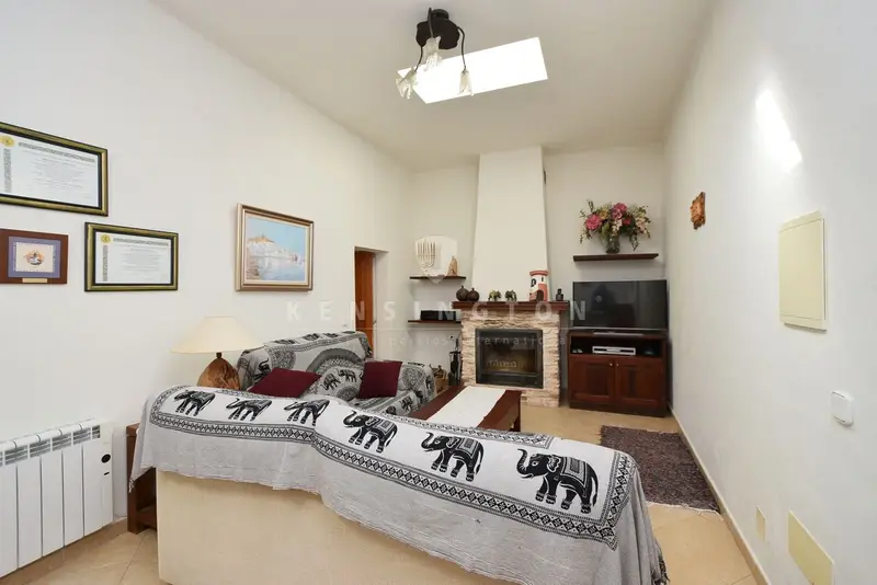 Finca Rústica con Vistas 360º en Ibiza - Reforma Integral