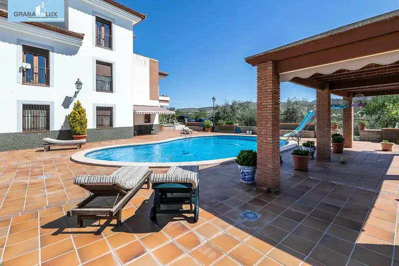 Venta Casa con chimenea en Montefrío