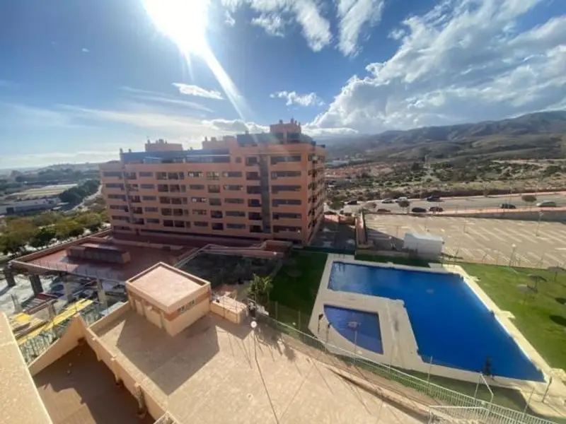 Venta Piso Almería 3 Dormitorios 2 Baños Garaje Piscina