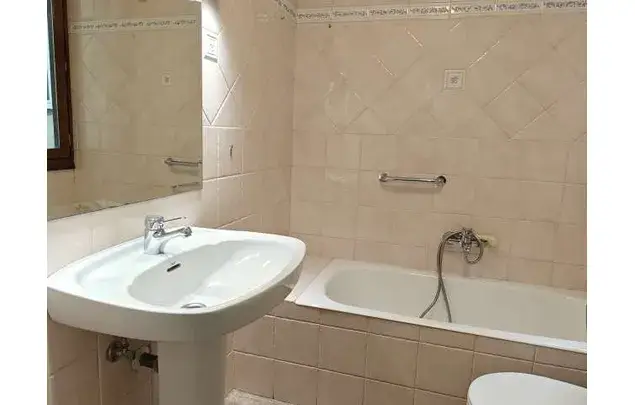 Habitacion en piso compartido Bilbao 114m2