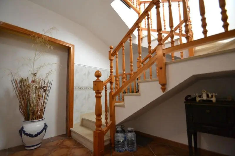 Venta Casa con 3 Apartamentos en Deltebre