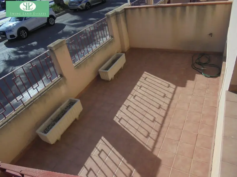 Adosado en Los Alcázares con 4 dormitorios y sótano