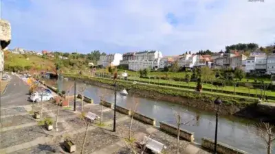 Piso en venta Betanzos con terraza y vistas al paseo fluvial
