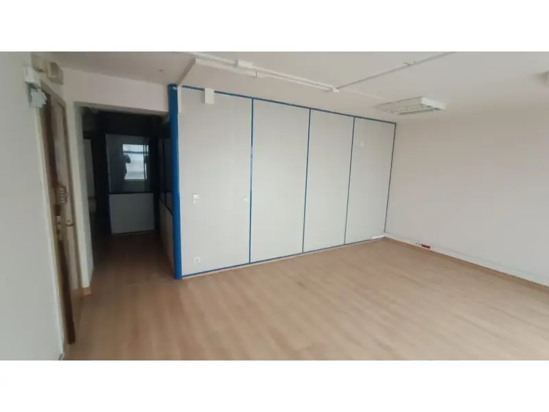 Venta Piso con Terraza en O Centeal - Reforma a Vivienda