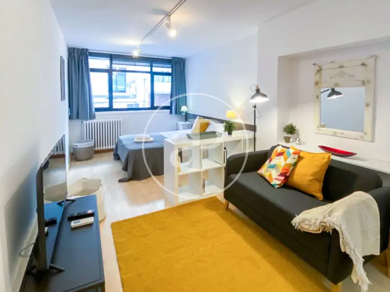 Alquiler Piso Amueblado Sarria Tres Torres 40m2