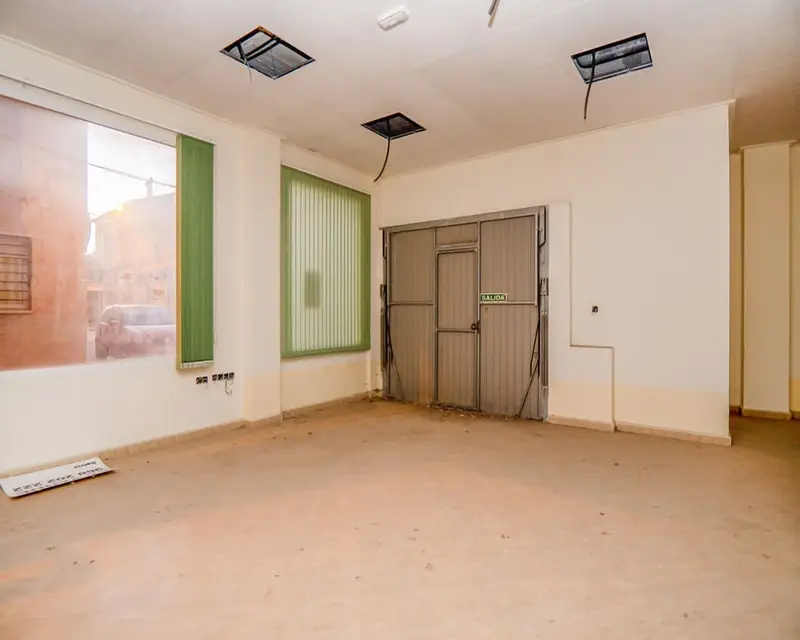 Local en Cobatillas Murcia 160m2