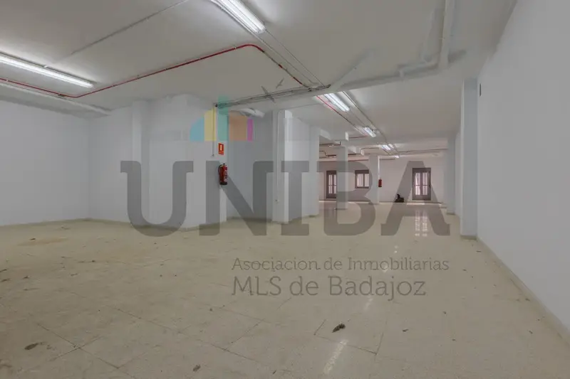 Venta Local Comercial Cáceres Centro Gran Oportunidad