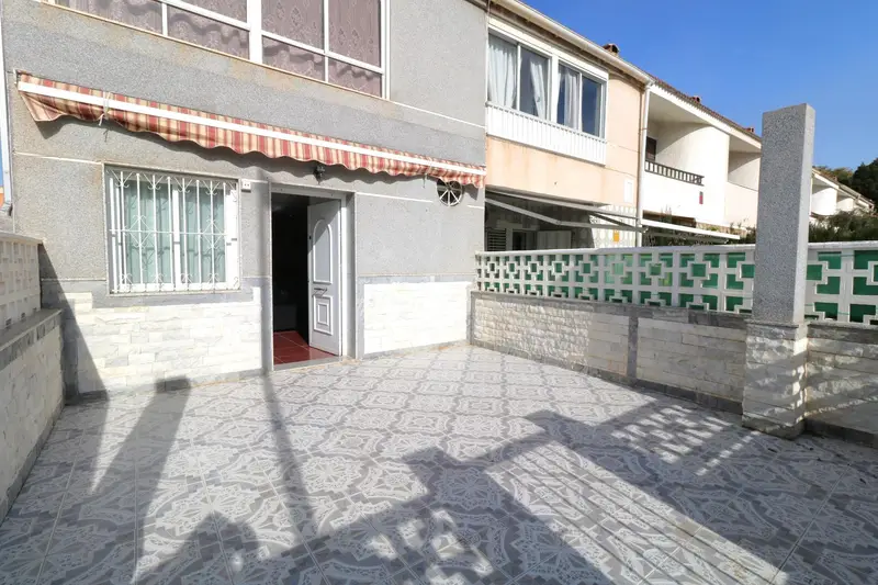 Venta Adosado con Jardin en Acequion Torrevieja