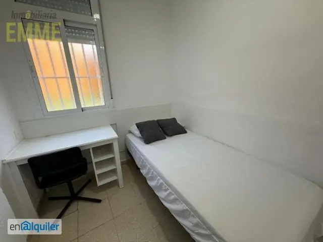 Alquiler piso estudiantes Cruz Humilladero