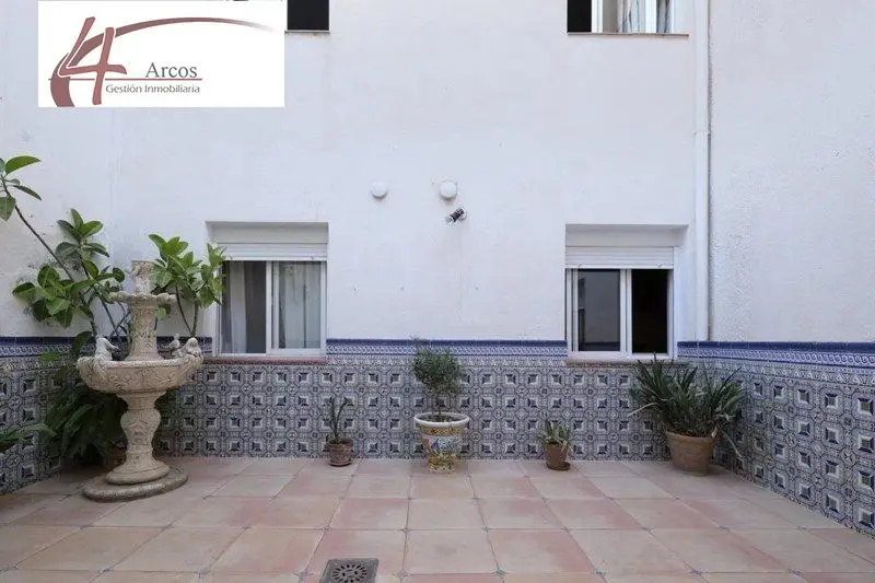 Venta Casa con calefacción en Centro Píñar