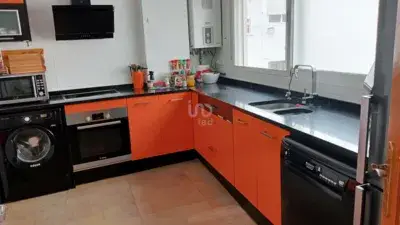 Piso en Alquiler Paiporta Reformado Cerca Metro 3 Habitaciones