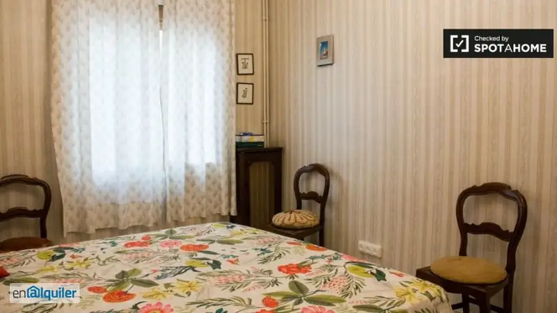 Habitacion Amueblada Apartamento 4 Dormitorios Eixample