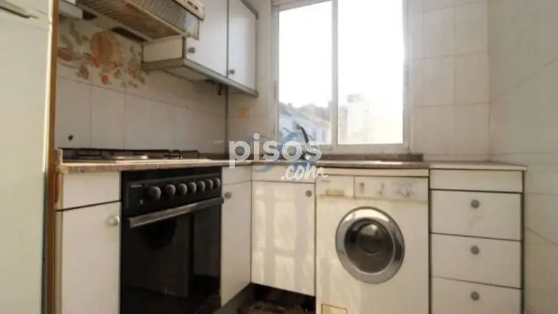 Piso en venta en el centro de Betanzos para reformar