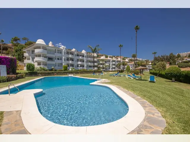 Apartamento 2 Dormitorios Calahonda Vistas al Mar Reforma