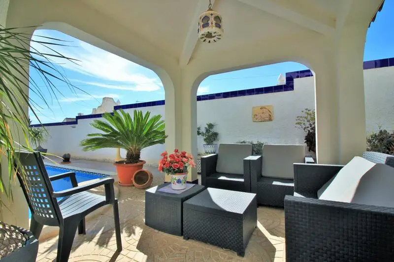 Villa 6 Dormitorios Villamartin Cerca Golf Playa