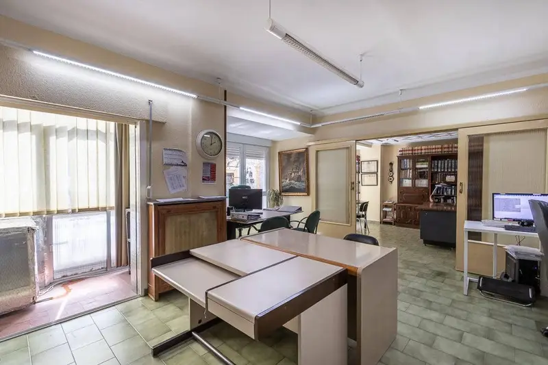 Piso en Venta Centro Granada 200m2 5 habitaciones