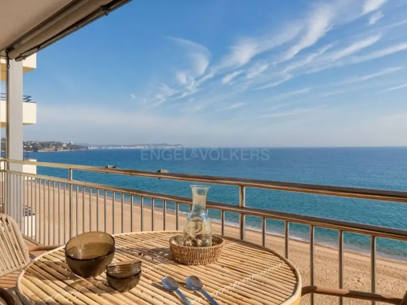 Apartamento en Platja dAro primera linea de mar con licencia turistica