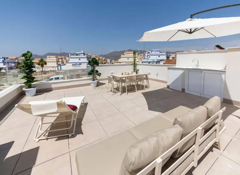 Villas en San Juan de los Terreros Almeria: Piscinas Privadas y Solarium