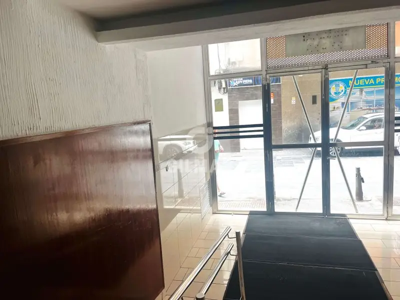 Apartamento en Alquiler Las Palmas Segunda Linea de Playa Vistas al Mar