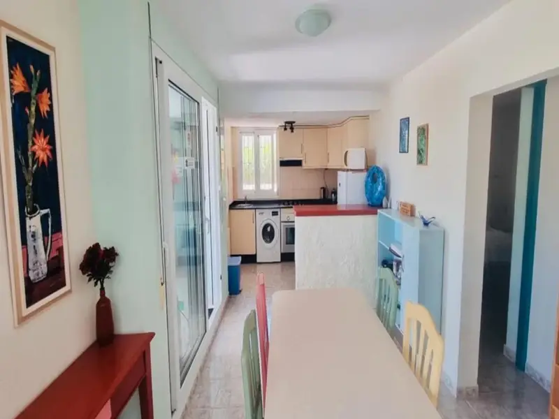 Chalet en Jalón con 4 habitaciones y piscina