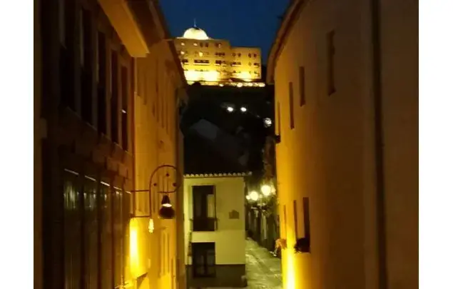 Alquiler Apartamento 3 Dormitorios 90m2 Granada