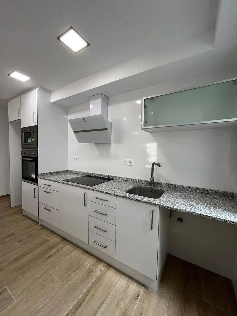 Apartamento 3 Dormitorios Torrevieja Cerca de la Playa