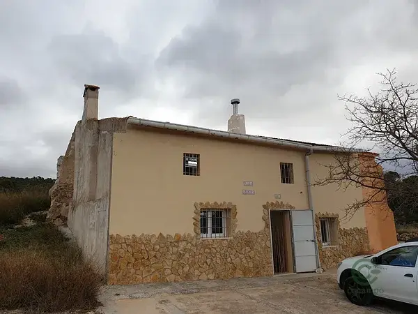 Casa de Campo en Monovar 4 Dormitorios 16000m2